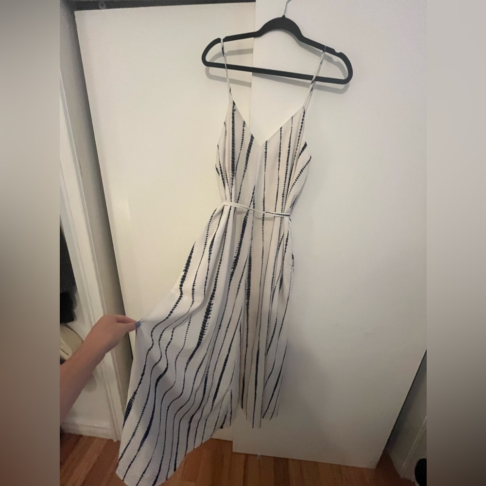 Banana republic white and blue maxi dress